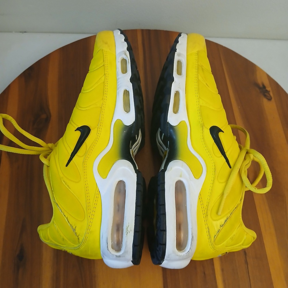 Nike Air Max Plus Women 8 Yellow Running Shoes Sneakers CQ9978-700 - Picture 6 of 9